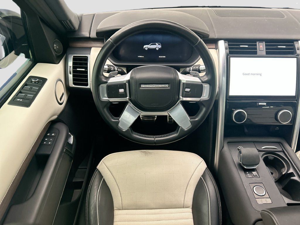 Used 2022 Land Rover Discovery HSE R-Dynamic AWD/4WD image 10