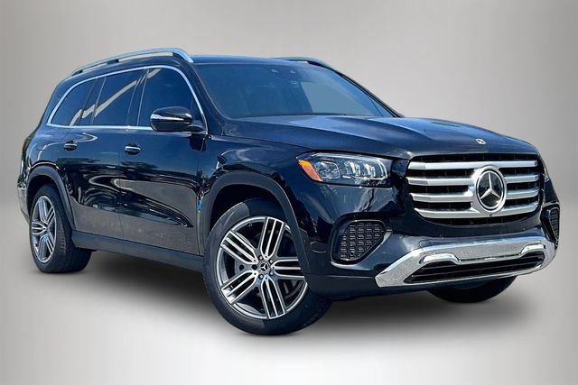 Used 2025 Mercedes-Benz GLS 450 4MATIC image 1