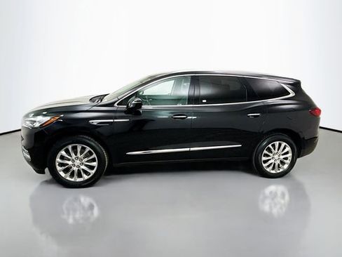 Used 2019 Buick Enclave Essence image 4