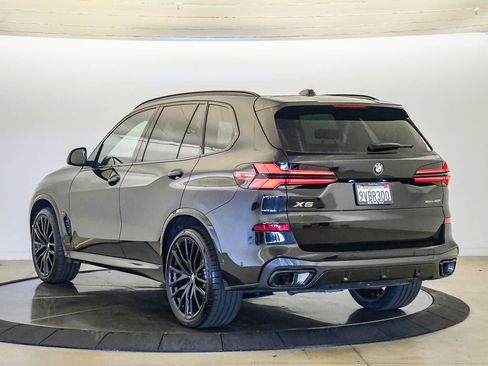 Used 2026 BMW X5 sDrive40i w/ M Sport Package RWD image 2