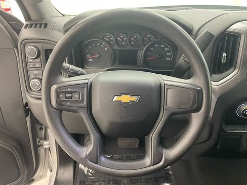 Used 2022 Chevrolet Silverado 1500 Custom AWD/4WD image 11