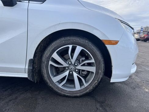 Used 2023 Honda Odyssey Touring image 9