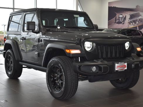 Used 2021 Jeep Wrangler Sport AWD/4WD image 4