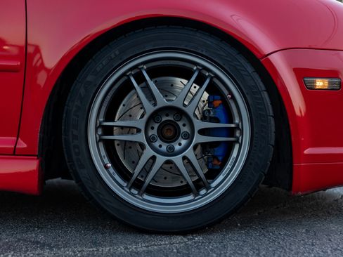 Used 2004 Volkswagen R32 image 16