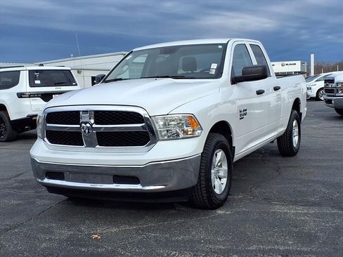 Used 2024 RAM 1500 Classic SLT image 2