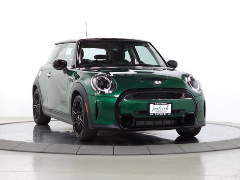 Used 2024 MINI Cooper S FWD image 1