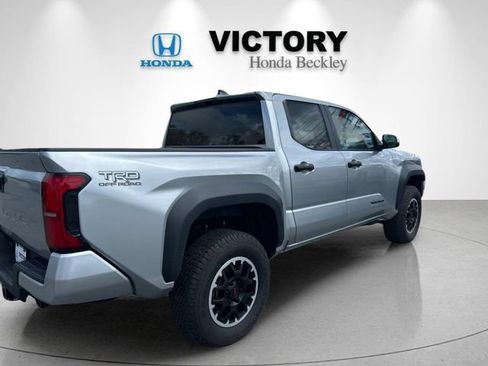 Used 2024 Toyota Tacoma TRD Off-Road AWD/4WD image 5