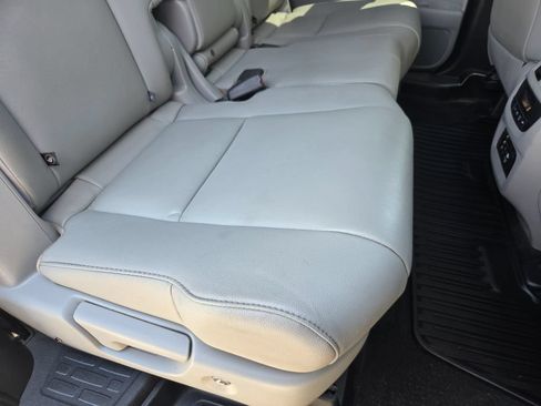 Used 2018 Honda Pilot Touring image 38