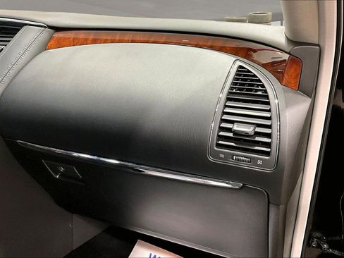 Used 2017 INFINITI QX80 4WD w/ Deluxe Technology Package image 16