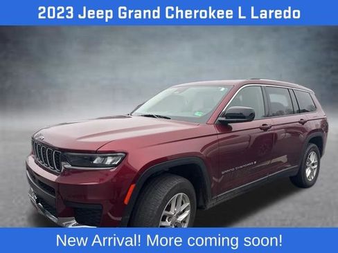 Used 2023 Jeep Grand Cherokee L Laredo w/ Luxury Tech Group I image 4