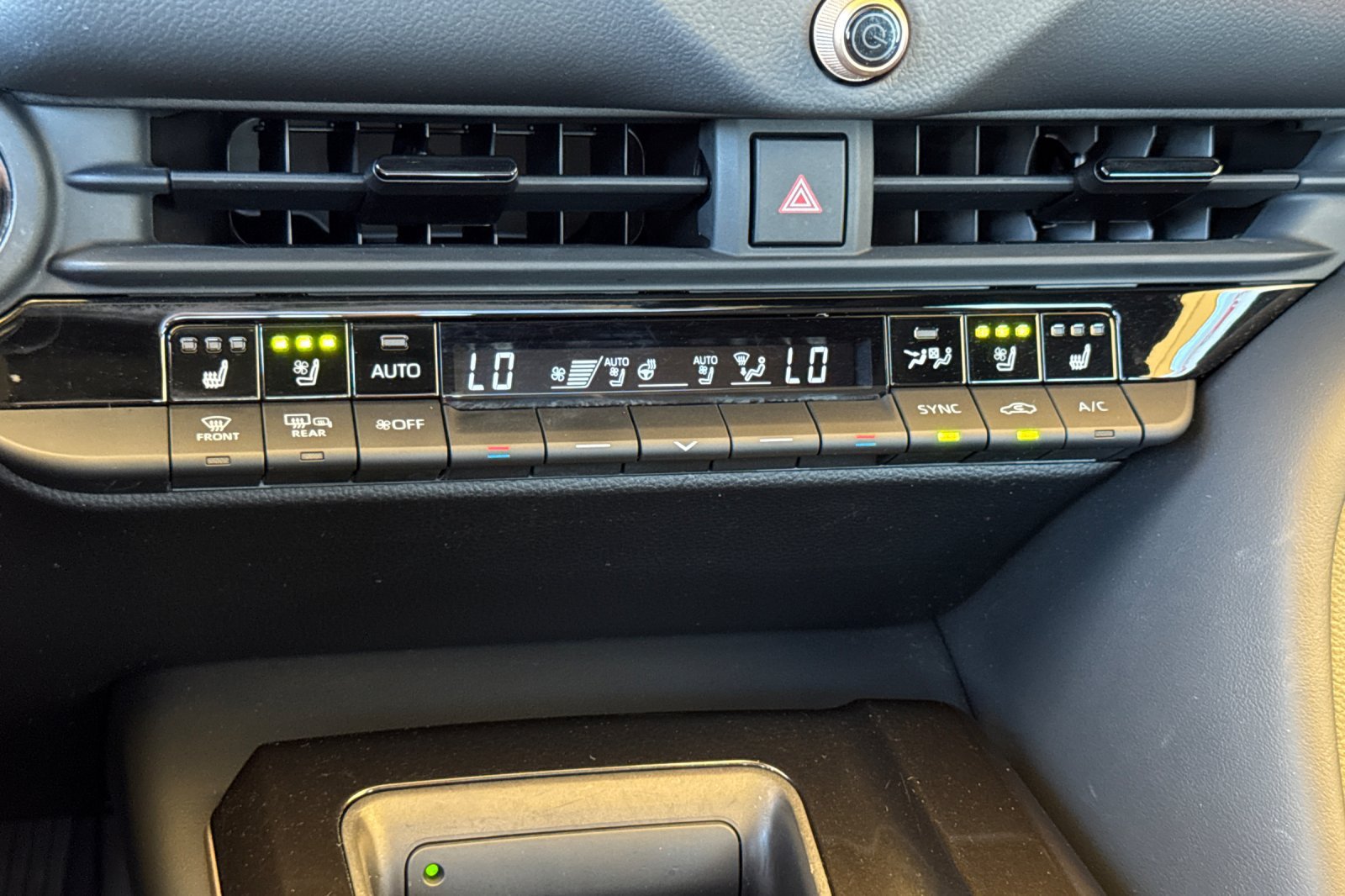 Certified 2025 Toyota Crown Signia w/ Advanced Technology Package AWD/4WD image 25