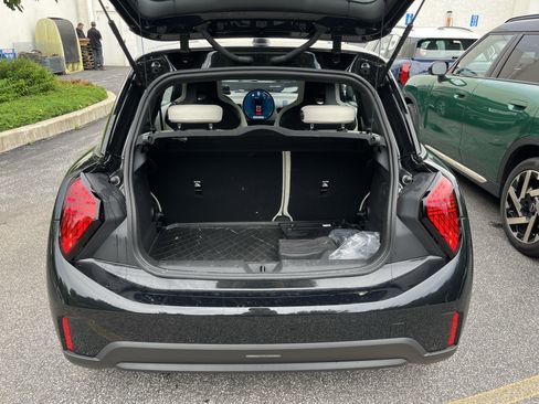 Used 2025 MINI Cooper S image 9