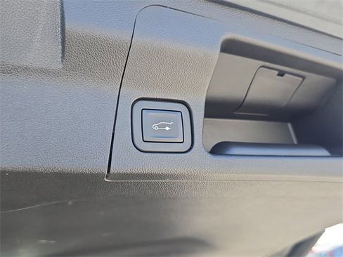 Used 2019 GMC Acadia SLT image 13