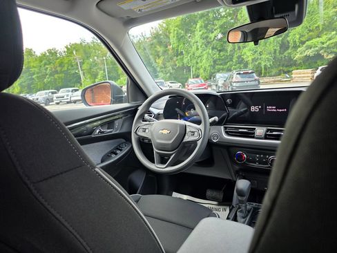 New 2026 Chevrolet TrailBlazer LS w/ LS Convenience Package FWD image 8