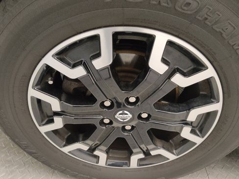 Used 2019 Nissan Pathfinder SL image 31