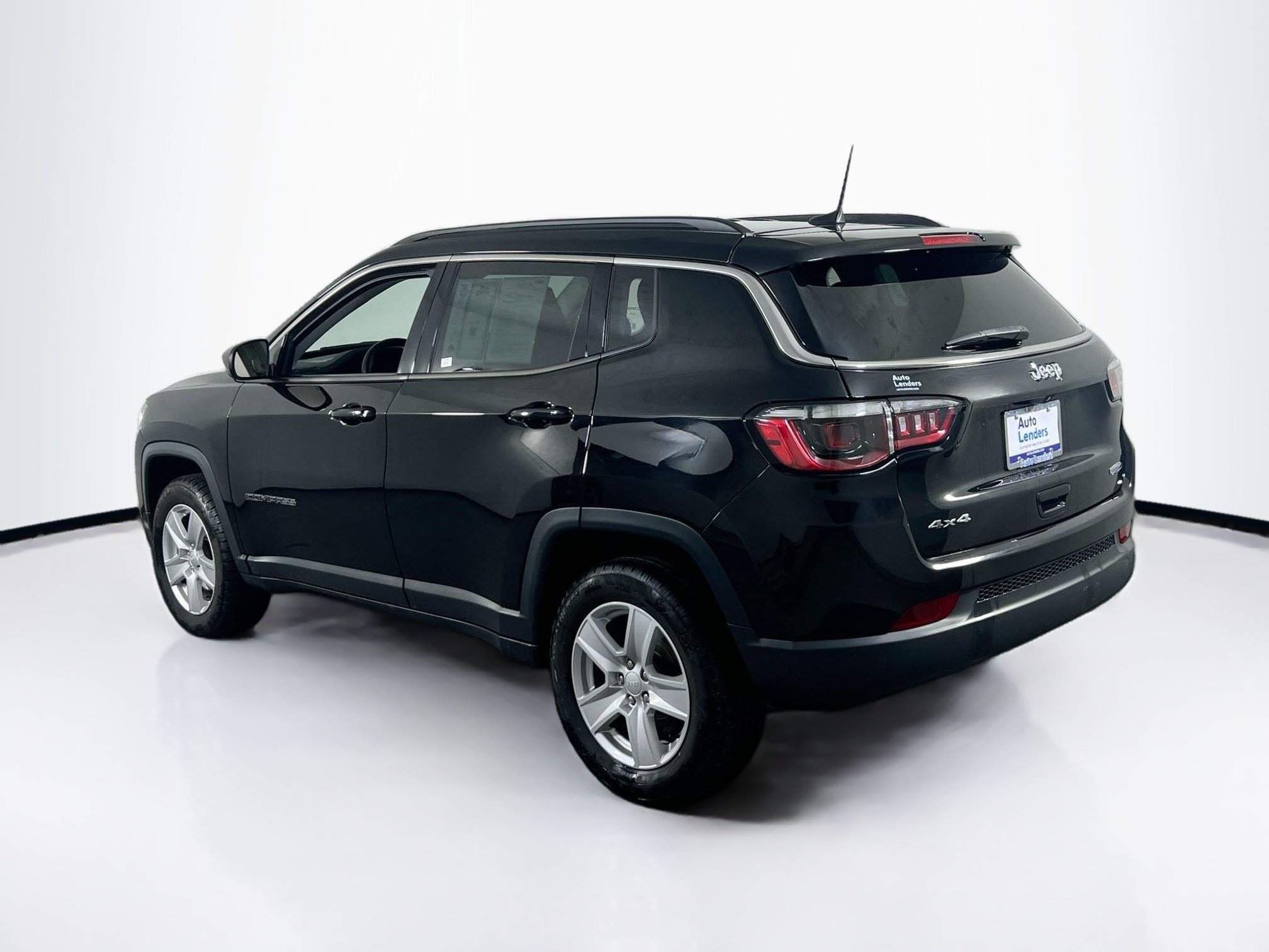 Used 2022 Jeep Compass Latitude w/ Convenience Group AWD/4WD image 7