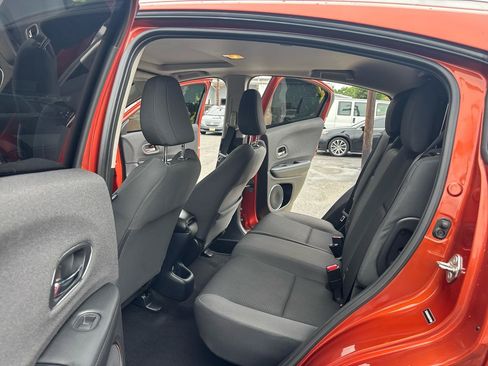 Used 2019 Honda HR-V EX image 14