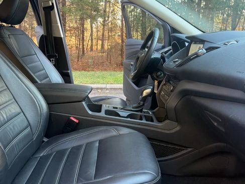 Used 2018 Ford Escape SEL image 13