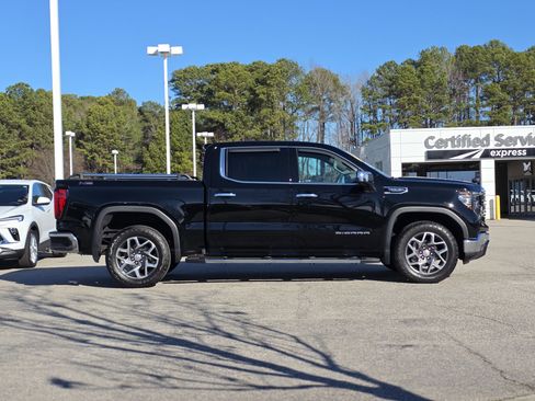 Used 2024 GMC Sierra 1500 SLT w/ SLT Premium Plus Package image 8