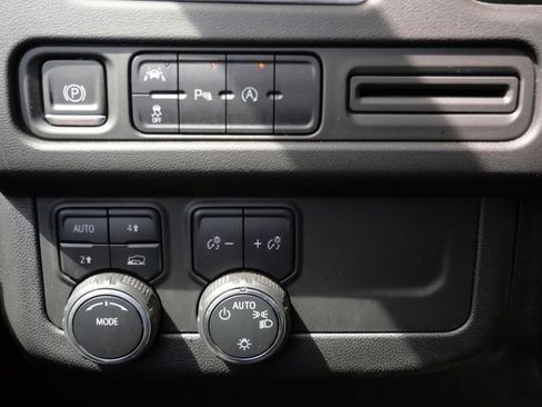Used 2023 Chevrolet Tahoe LT AWD/4WD image 15