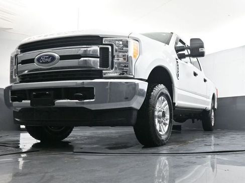 Used 2017 Ford F250 XLT image 28