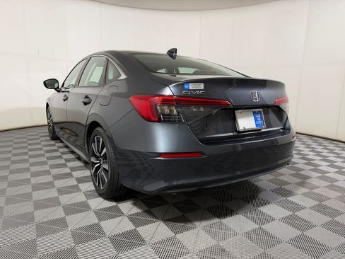 Used 2024 Honda Civic EX image 2
