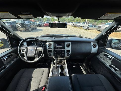 Used 2016 Ford Expedition XLT AWD/4WD image 18