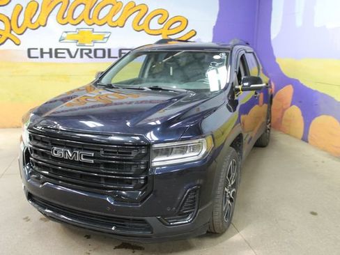 Used 2021 GMC Acadia SLE w/ GMC Pro Grade Package AWD/4WD image 4