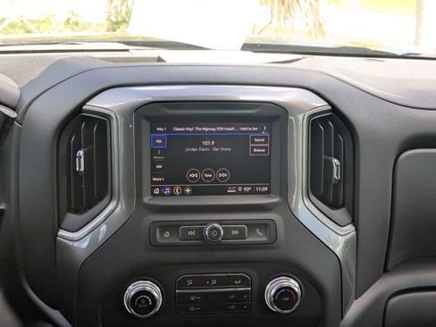Used 2024 GMC Sierra 1500 Pro w/ Graphite Edition RWD image 18
