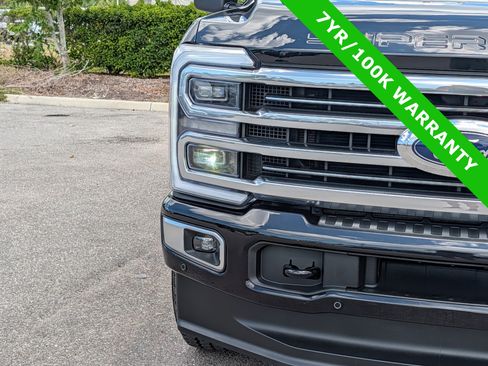 Certified 2025 Ford F250 Platinum w/ Platinum Plus Package AWD/4WD image 9