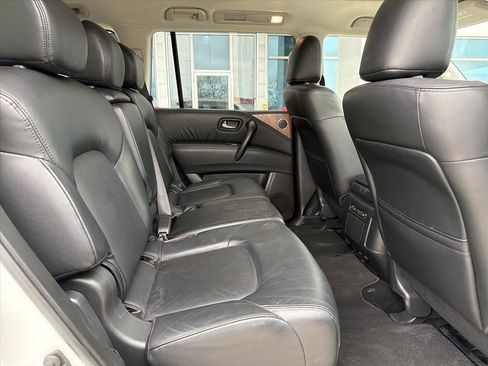 Used 2024 Nissan Armada SL image 29