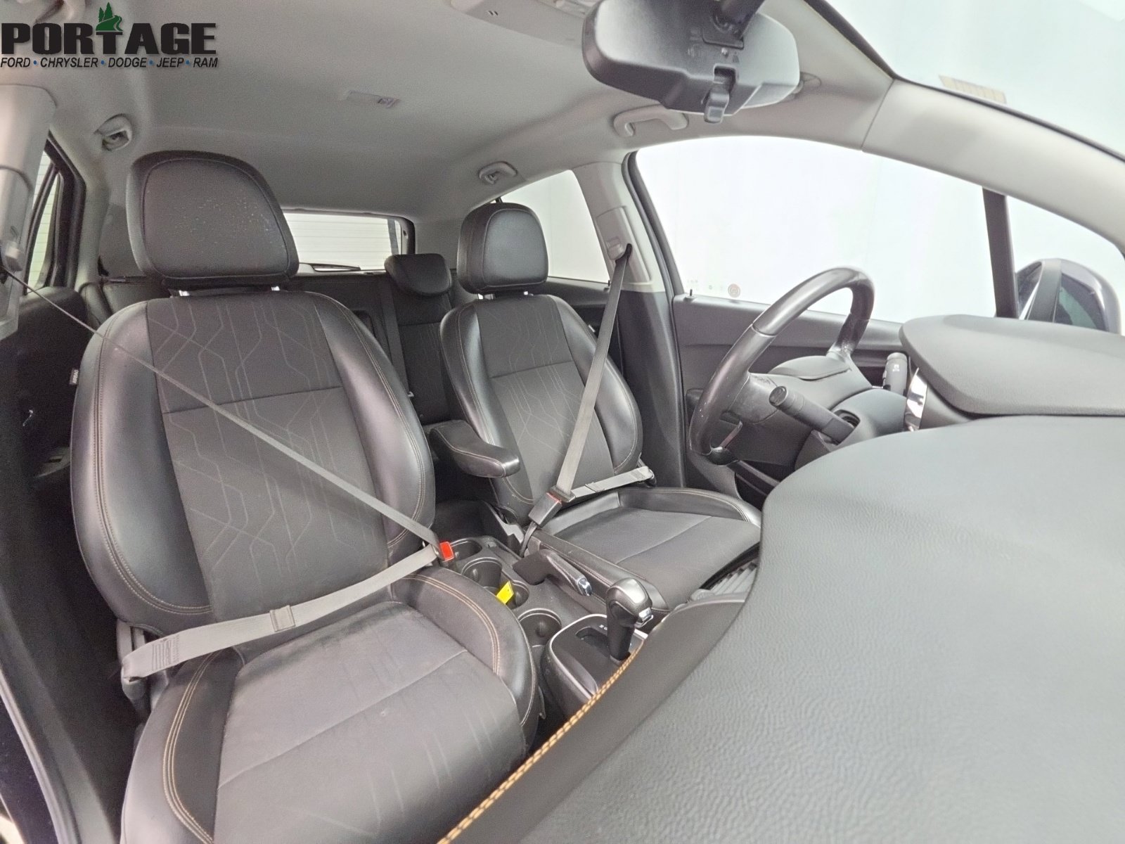 Used 2022 Chevrolet Trax LT w/ LT Convenience Package AWD/4WD image 35