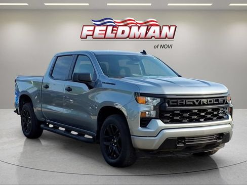 Used 2023 Chevrolet Silverado 1500 Custom w/ 2.7L Blackout Package AWD/4WD image 8