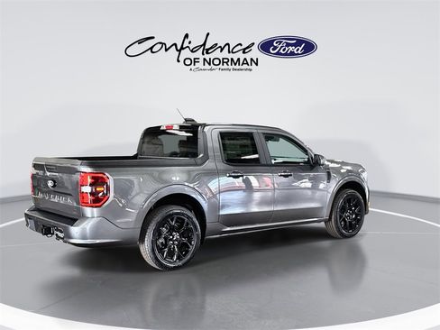 New 2026 Ford Maverick Lobo image 9
