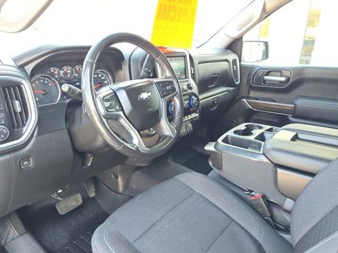 Used 2021 Chevrolet Silverado 1500 LT image 23
