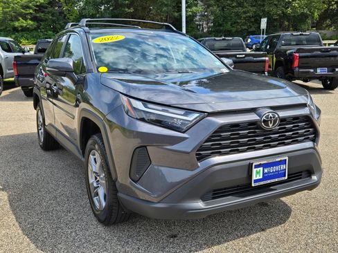 Used 2022 Toyota RAV4 XLE w/ Convenience Package AWD/4WD image 8