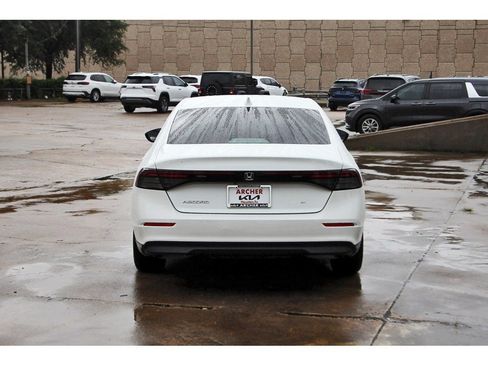 Used 2024 Honda Accord LX image 6