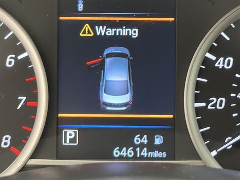 Used 2019 Nissan Sentra S FWD image 15
