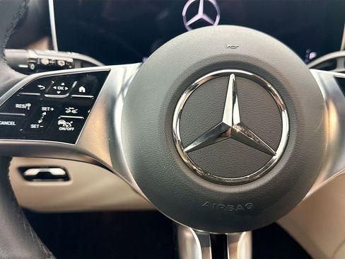 Certified 2026 Mercedes-Benz GLC 300 image 11