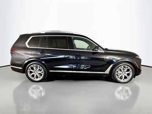 Certified 2023 BMW X7 xDrive40i w/ Premium Package image 8