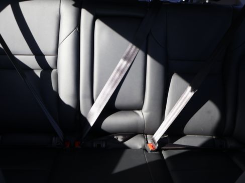 Used 2023 Nissan Rogue SL w/ SL Premium Package image 12