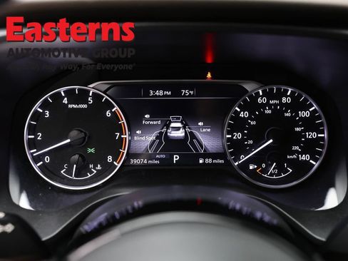 Used 2023 Nissan Rogue SV AWD/4WD image 17