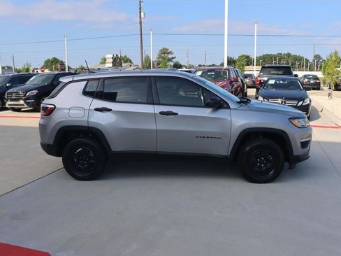 Used 2019 Jeep Compass Sport image 6