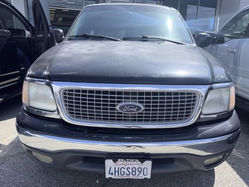 Used 1999 Ford Expedition XLT RWD image 2