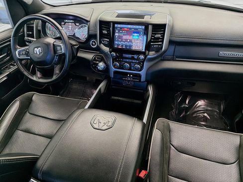 Used 2024 RAM 1500 Laramie image 12