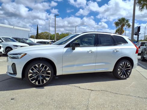 New 2026 Volvo XC60 B5 Ultra w/ Protection Package Premier image 4