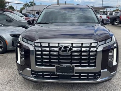 Used 2023 Hyundai Palisade Calligraphy image 9
