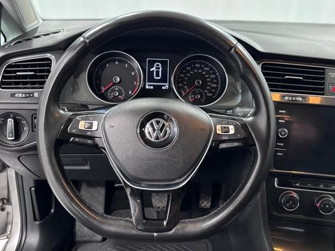 Used 2019 Volkswagen Golf SE w/ Driver Assistance Package image 13