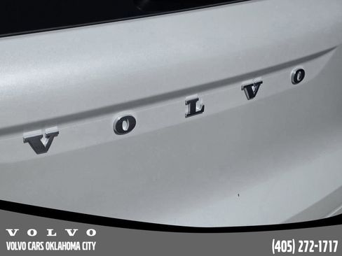 Used 2026 Volvo XC40 B5 Plus w/ Protection Package Premier image 11