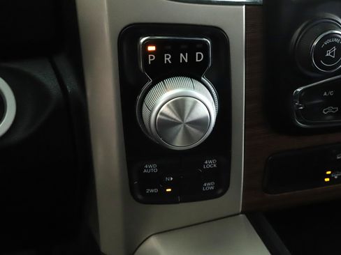 Used 2017 RAM 1500 Laramie w/ Convenience Group image 16